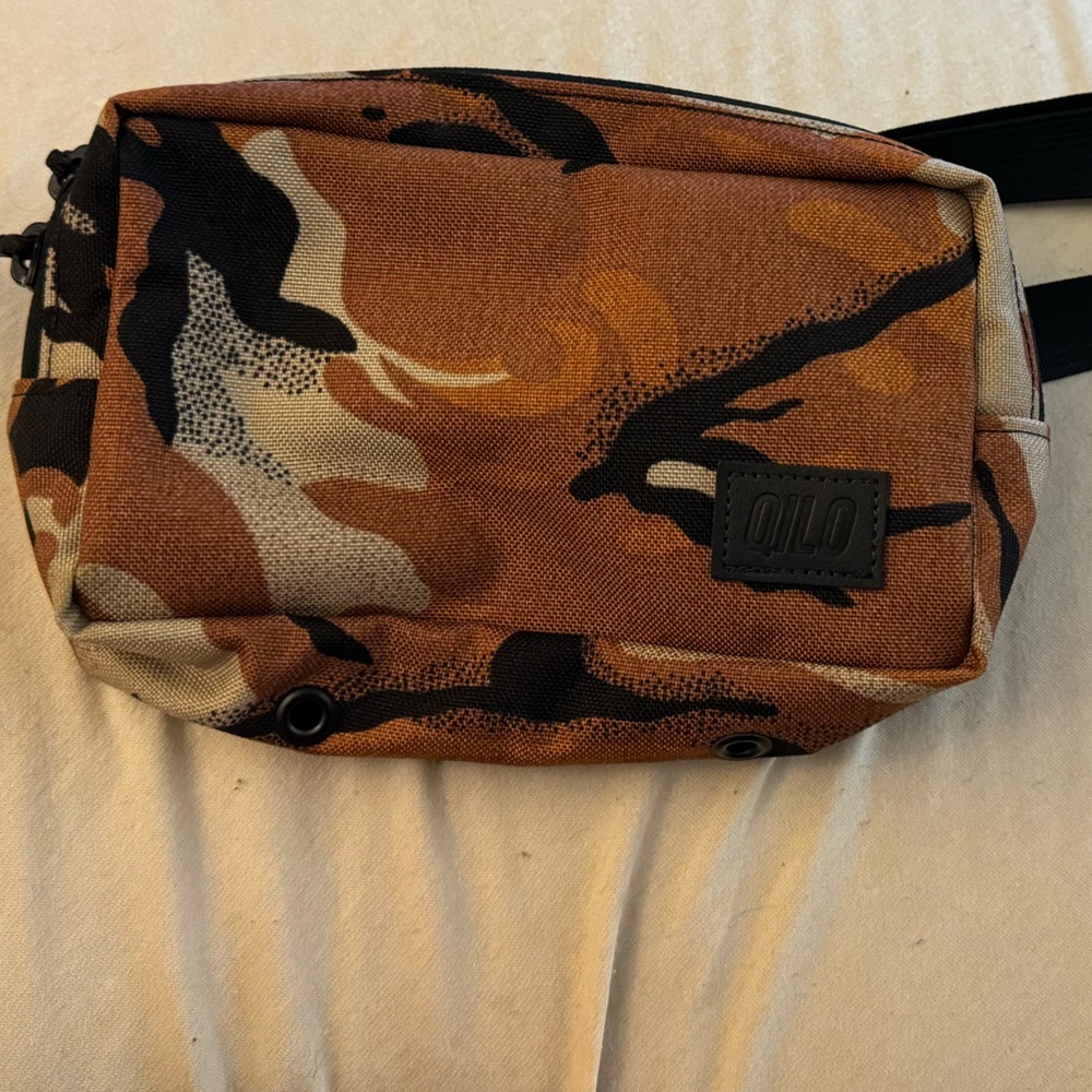 Qilo Omani Dpm Prison wallet